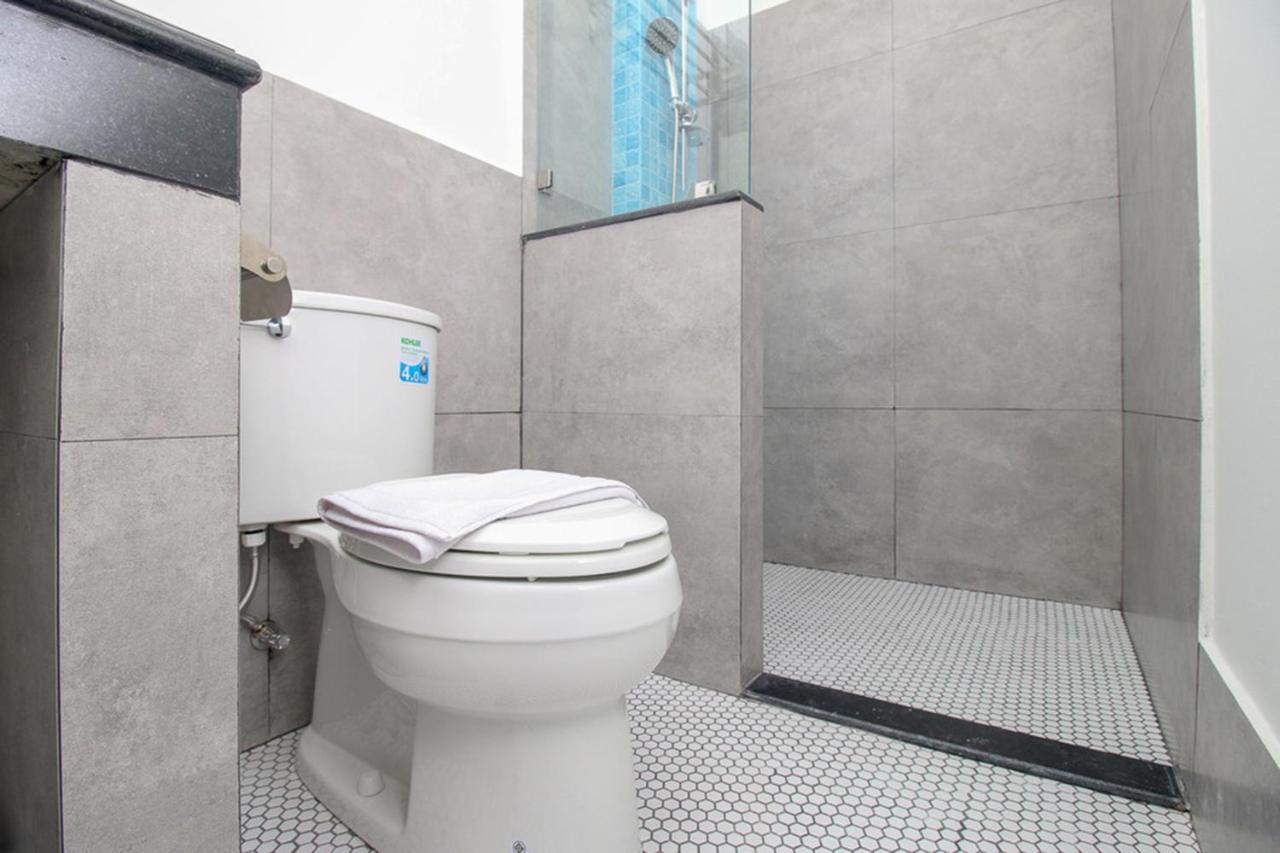 Saffron Suites Syariah Jacarta Exterior foto