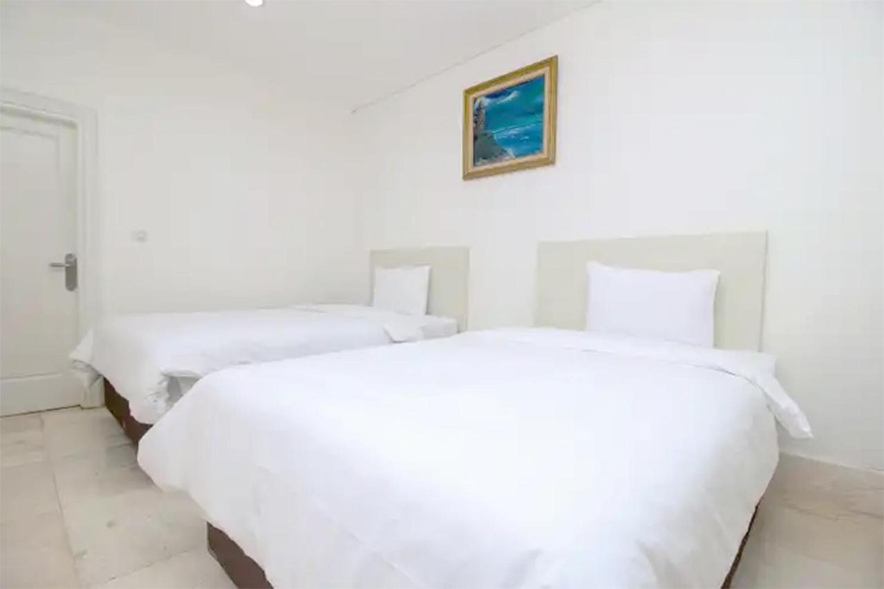Saffron Suites Syariah Jacarta Exterior foto
