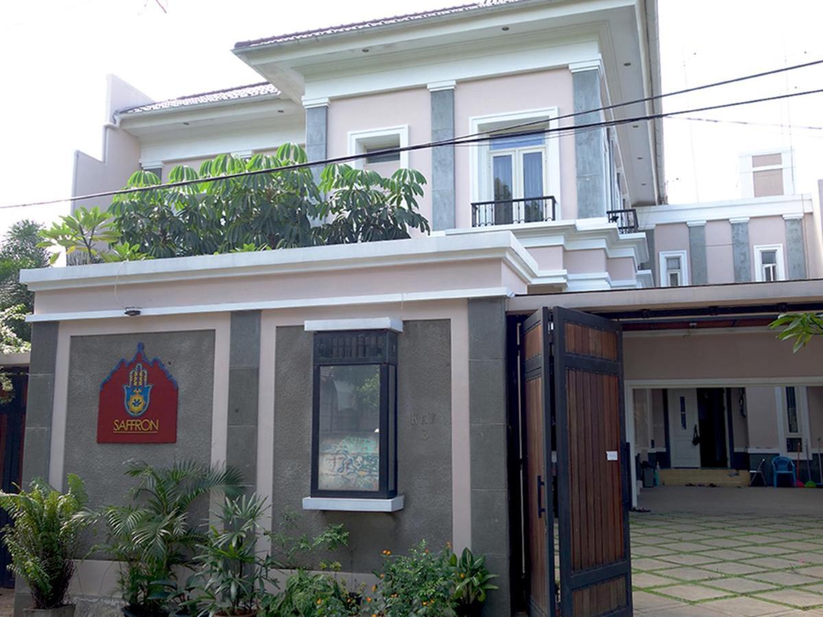 Saffron Suites Syariah Jacarta Exterior foto